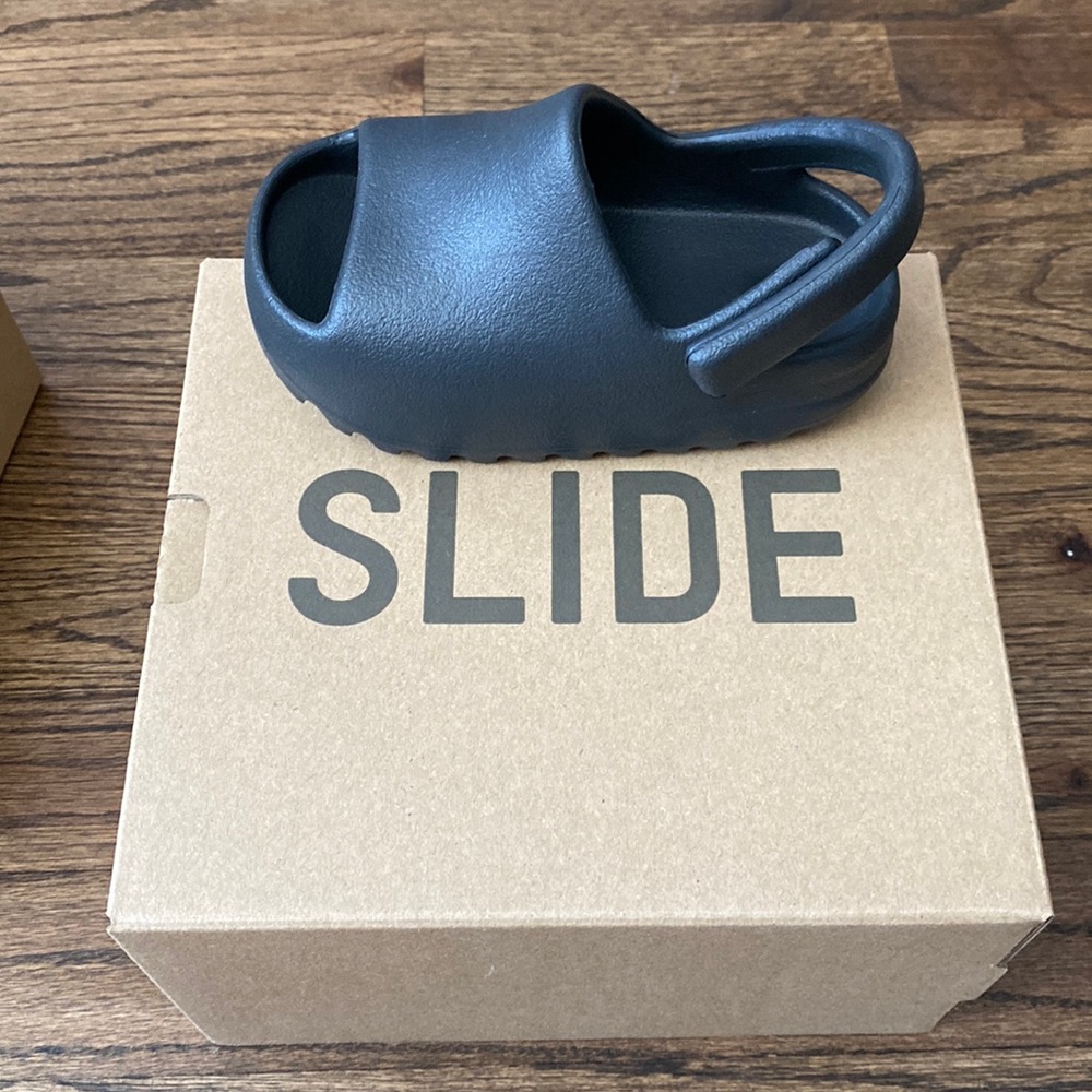 Yeezy infant slides